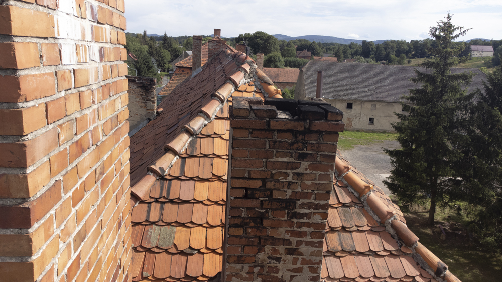 Inspekcje komin&oacute;w za pomocą drona w Świerzawie